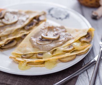 Crêpes à la crème de champignons et fontine