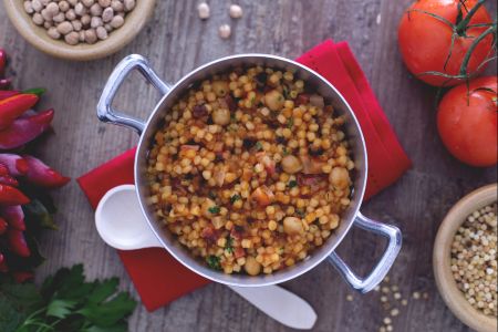 Fregola aux pois chiches et pancetta