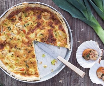 Quiche aux coquilles Saint-Jacques et poireaux