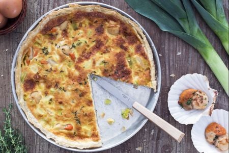 Quiche aux coquilles Saint-Jacques et poireaux