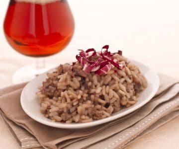 Risotto à la bière avec radicchio et saucisse