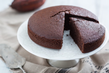 Gâteau au lait chaud et cacao