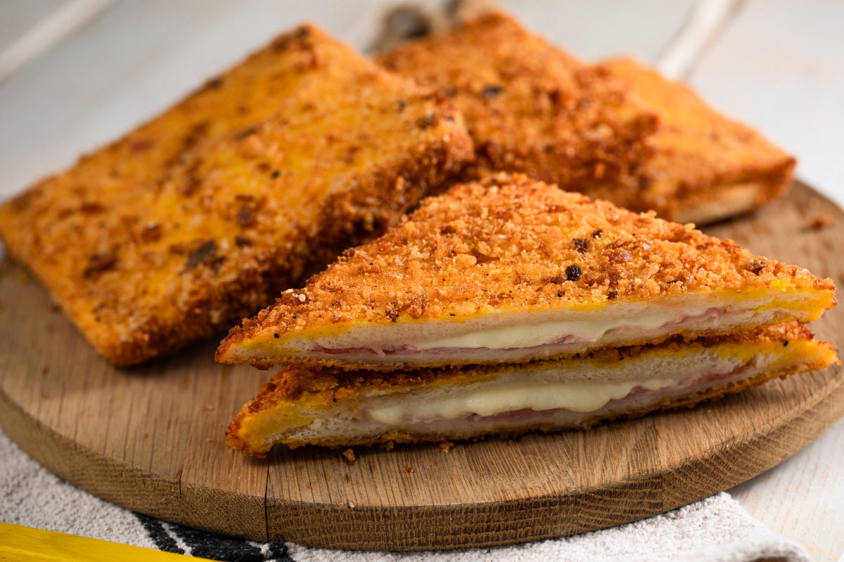 Mozzarella et jambon en carrozza