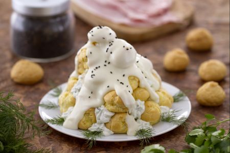 Profiteroles salés à la crème de gruyère