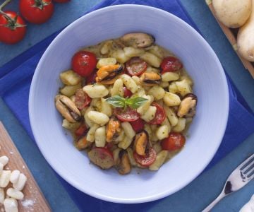 Gnocchis aux tomates cerises, pesto et moules