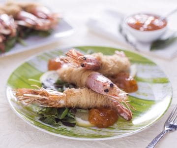 Crevettes en pâte kataifi avec sauce à la confiture d'abricot