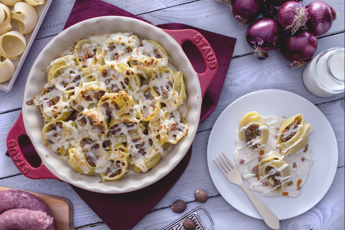 Lumaconi avec saucisse et scamorza