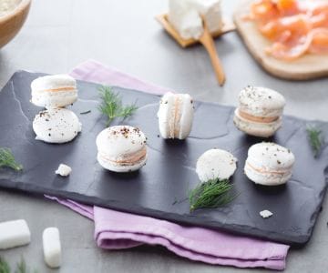 Macarons salés au saumon et à l'aneth