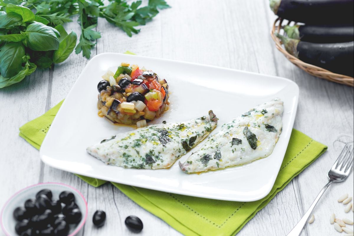 Dorade aux herbes avec caponata