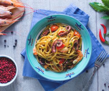 Bavette avec poulpe et crevettes