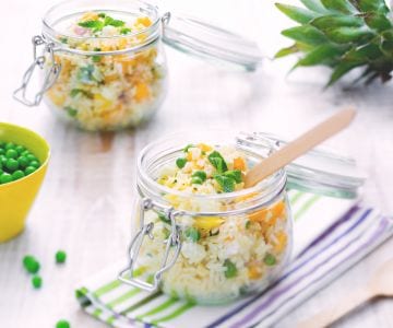 Salade de riz, mangue et ananas
