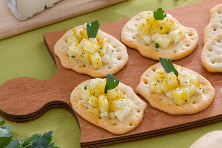 Focaccias avec salade de pommes de terre à l'Asiago