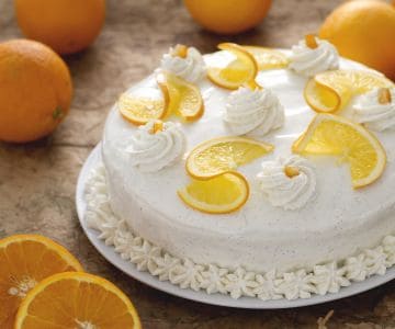 Gâteau à l'orange avec crème au yaourt