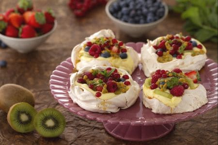 Mini pavlovas avec crème au citron