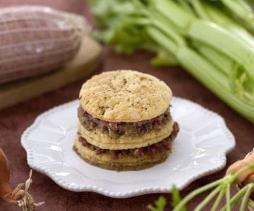 Millefeuille de cotechino et lentilles