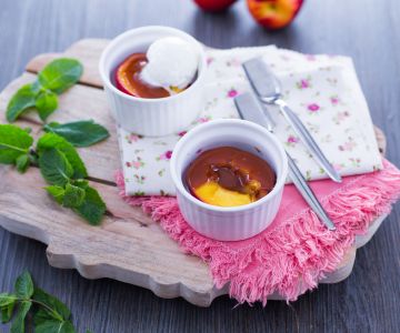 Pêches caramélisées