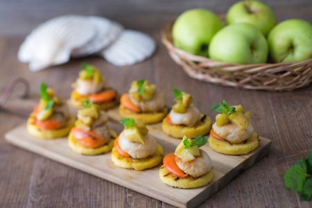 Amuse-bouche de polenta et coquille Saint-Jacques
