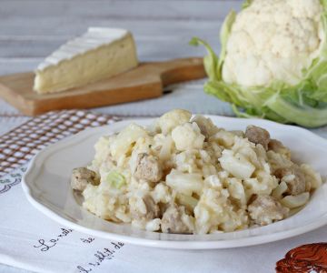 Risotto au chou-fleur, saucisse et brie