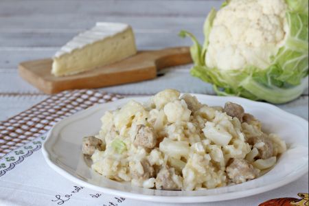 Risotto au chou-fleur, saucisse et brie