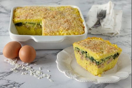 Tarte de riz aux pousses de navet et saucisse