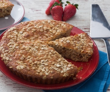 Gâteau sans lactose au yaourt, avoine et raisins secs