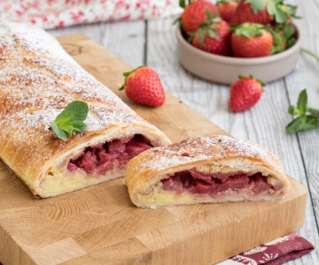Strudel à la crème pâtissière et aux fraises