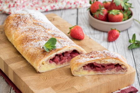 Strudel à la crème pâtissière et aux fraises