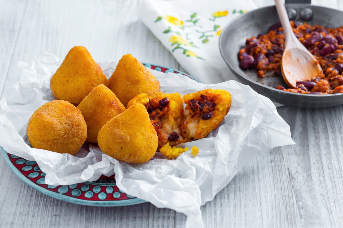 Arancini avec ragoût de haricots