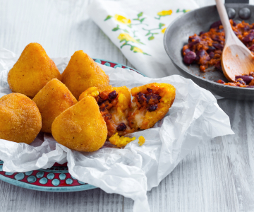 Arancini avec ragoût de haricots