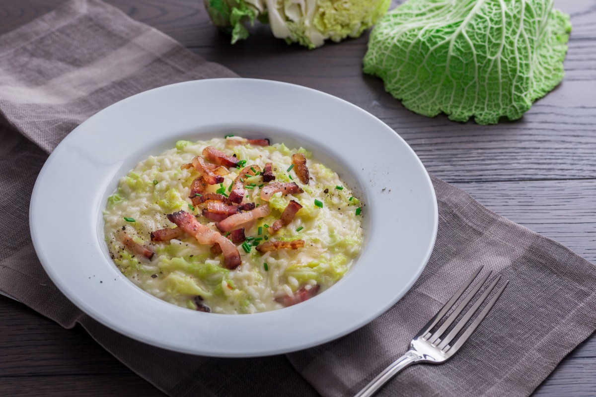 Risotto avec chou frisé, speck et fontine