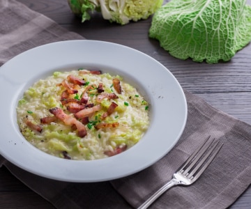 Risotto avec chou frisé, speck et fontine