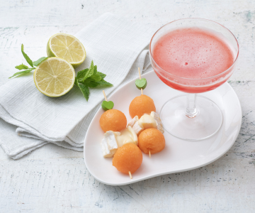 Daiquiri à la pastèque avec brochettes de melon