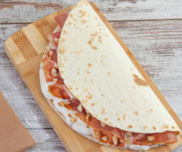 Piadina au jambon cru et mascarpone