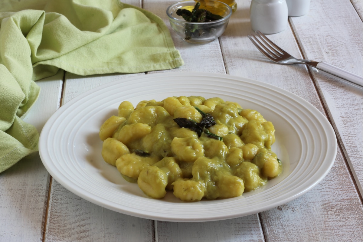 Gnocchi à la crème d'asperges