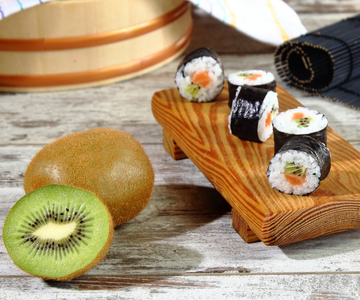 Maki de kiwi et saumon