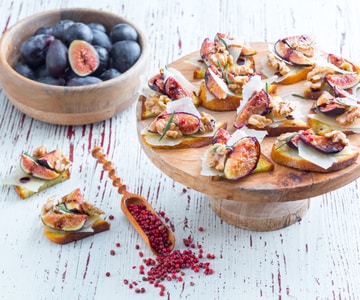 Crostini figues et Grana Padano