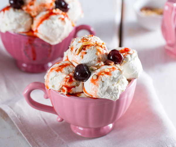 Glace facile à la cerise