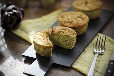 Flans de ricotta et artichauts