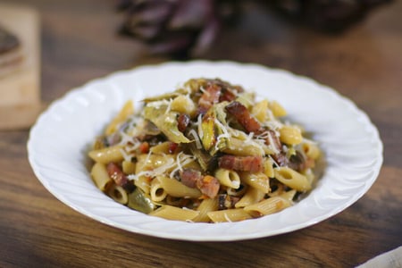 Pâtes savoureuses aux artichauts