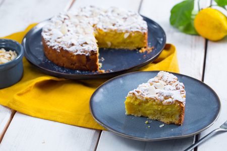 Gâteau émietté à la crème de citron