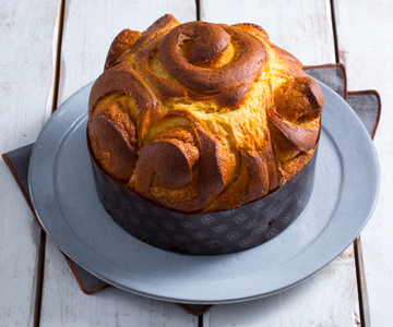 Gâteau des roses avec levain