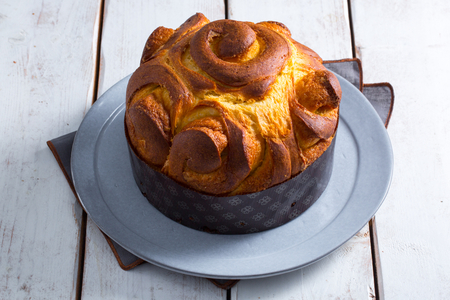 Gâteau des roses avec levain
