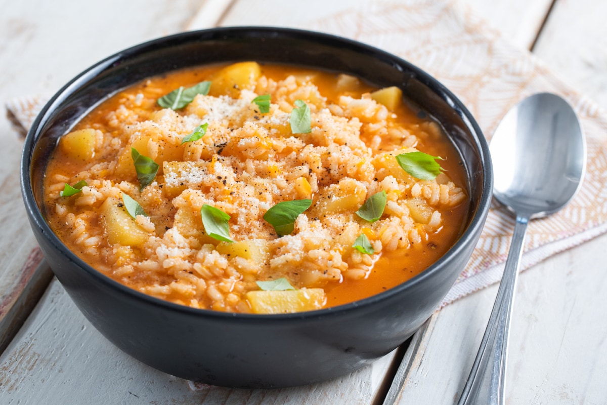 Soupe de riz et pommes de terre