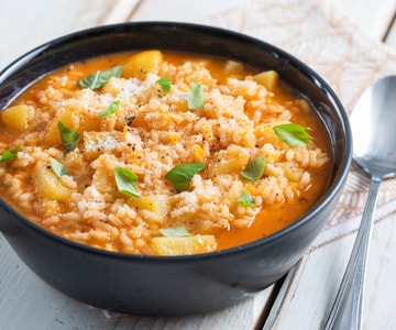 Soupe de riz et pommes de terre