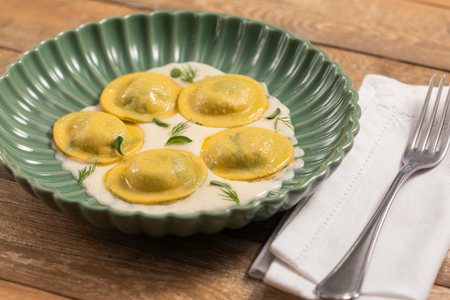 Raviolis aux herbes aromatiques