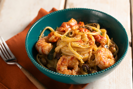 Linguine aux gambas, tomates cerises et citron