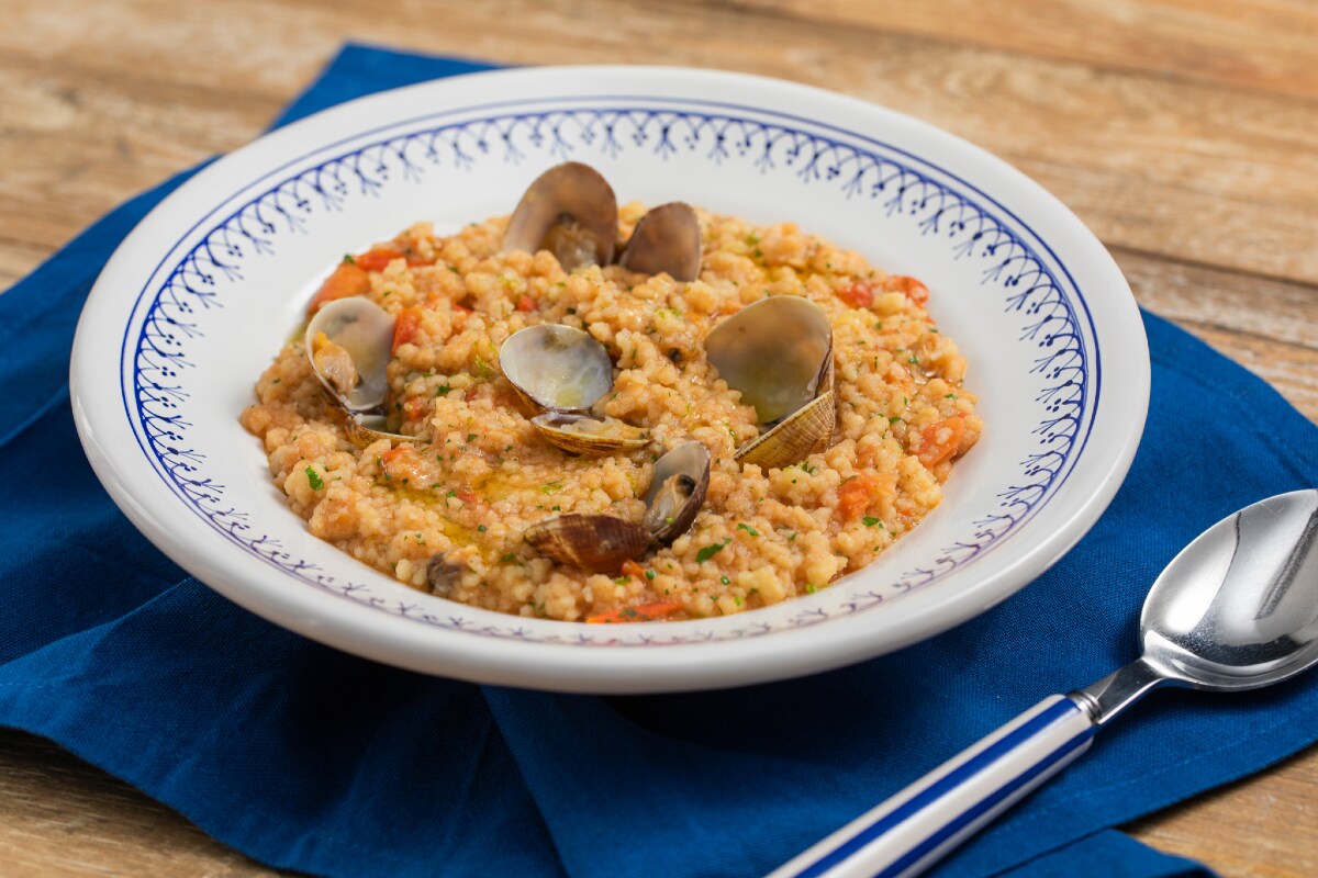 Fregola aux palourdes et tomates cerises