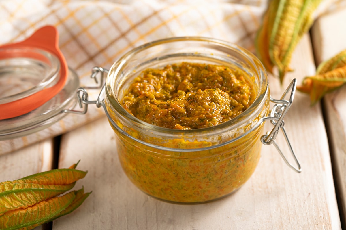 Pesto aux fleurs de courgette