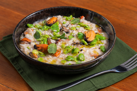 Risotto moules fèves et pecorino