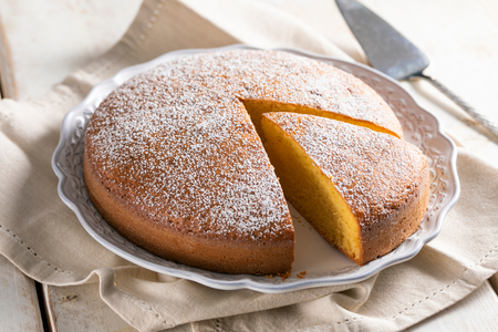 Gâteau avec mascarpone dans la pâte